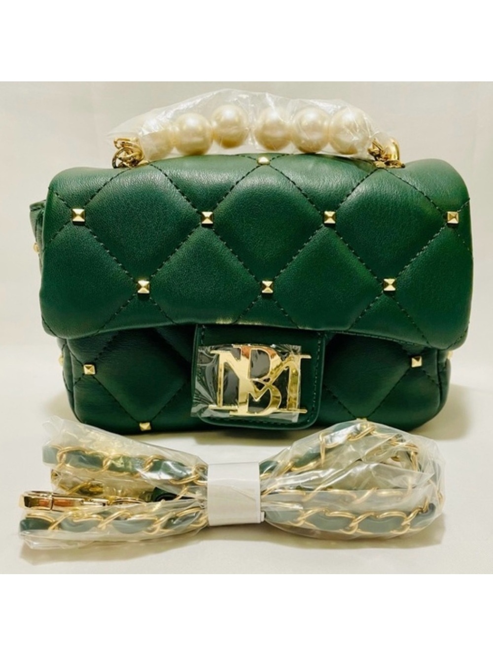 Three Elegant Popular Badgley Mischka. Quilted, Pearl, Studded w/Gold Chains. 🔥